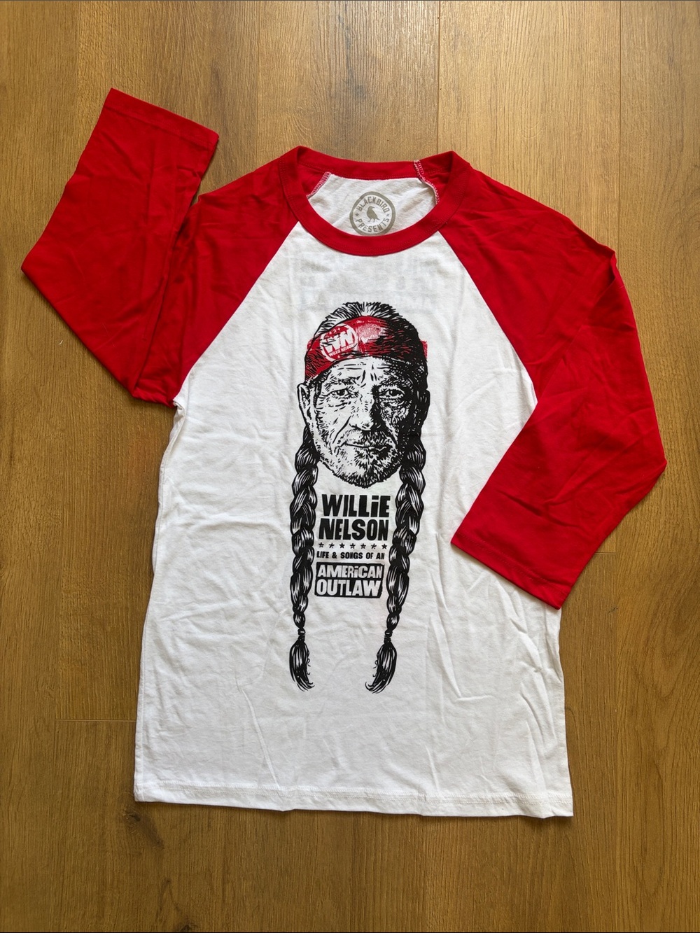 Willie Nelson Official Concert Tee - White & Red. NEW!